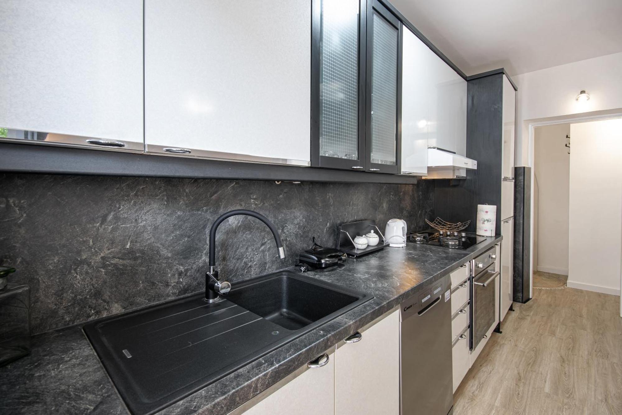 מאקרסקה Apartments Filipeti מראה חיצוני תמונה